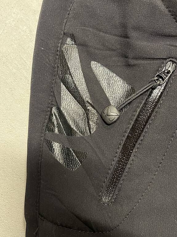 Millet Giacche: Softshelljacke gefüttert von Millet, S – Usato da Zürich venduto da A_Woo 2