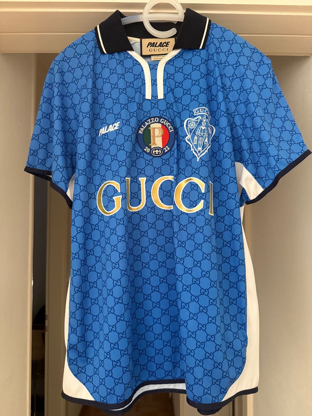 Gucci T-shirt: T-shirt GUCCI X Palace – Usato da Lausanne venduto da Placebo7