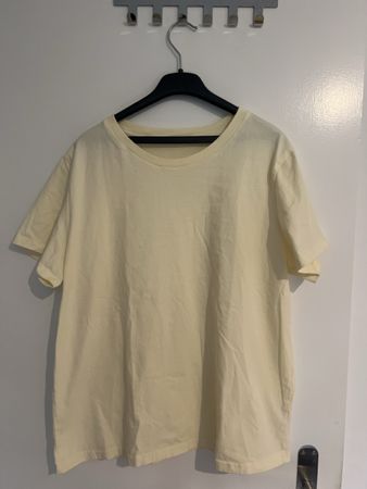 T-Shirt Damen hellgelb Grösse XL eher 44 ungetragen