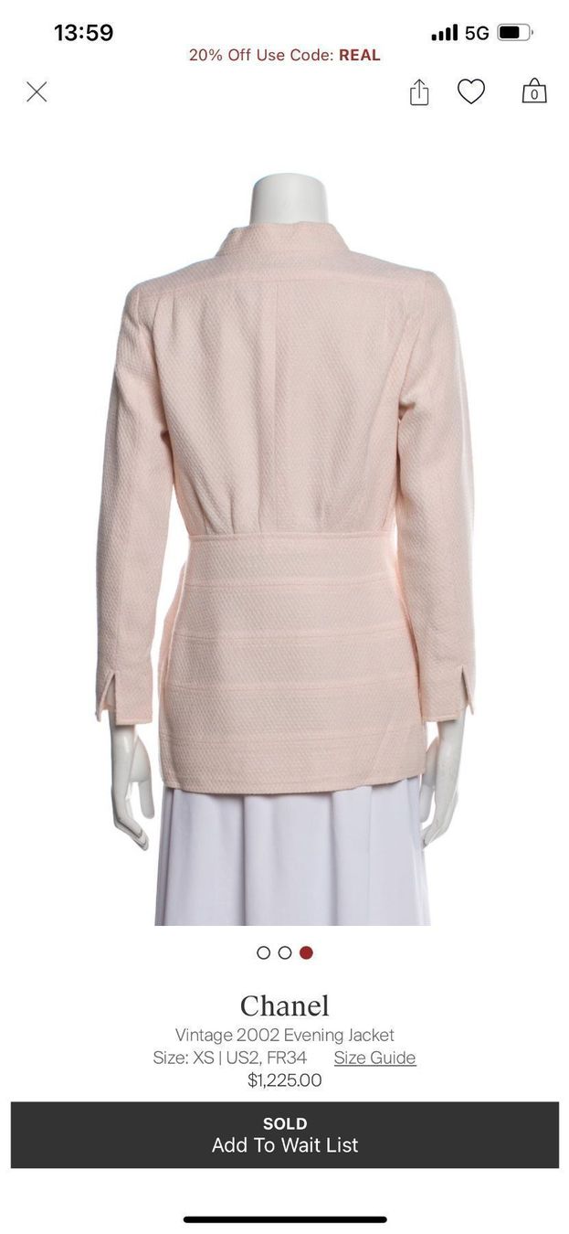 Jacken: Chanel pink jacket with gold broach – Gebraucht aus Zürich von EShopping81 2