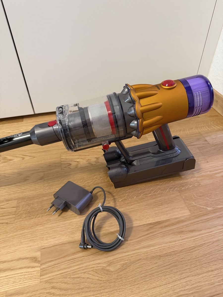 Dyson Staubsauger & Zubehör: Dyson V12 detect slim absolute  – Gebraucht aus Meyrin von SA_3006 1