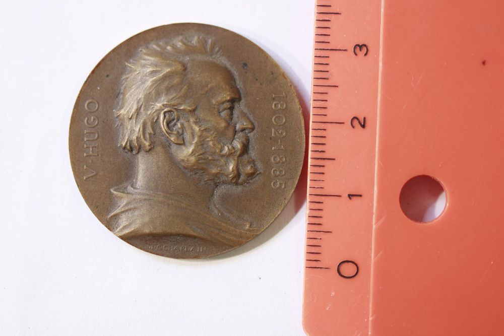 1802-1902  V.Hugo  100 ans 1