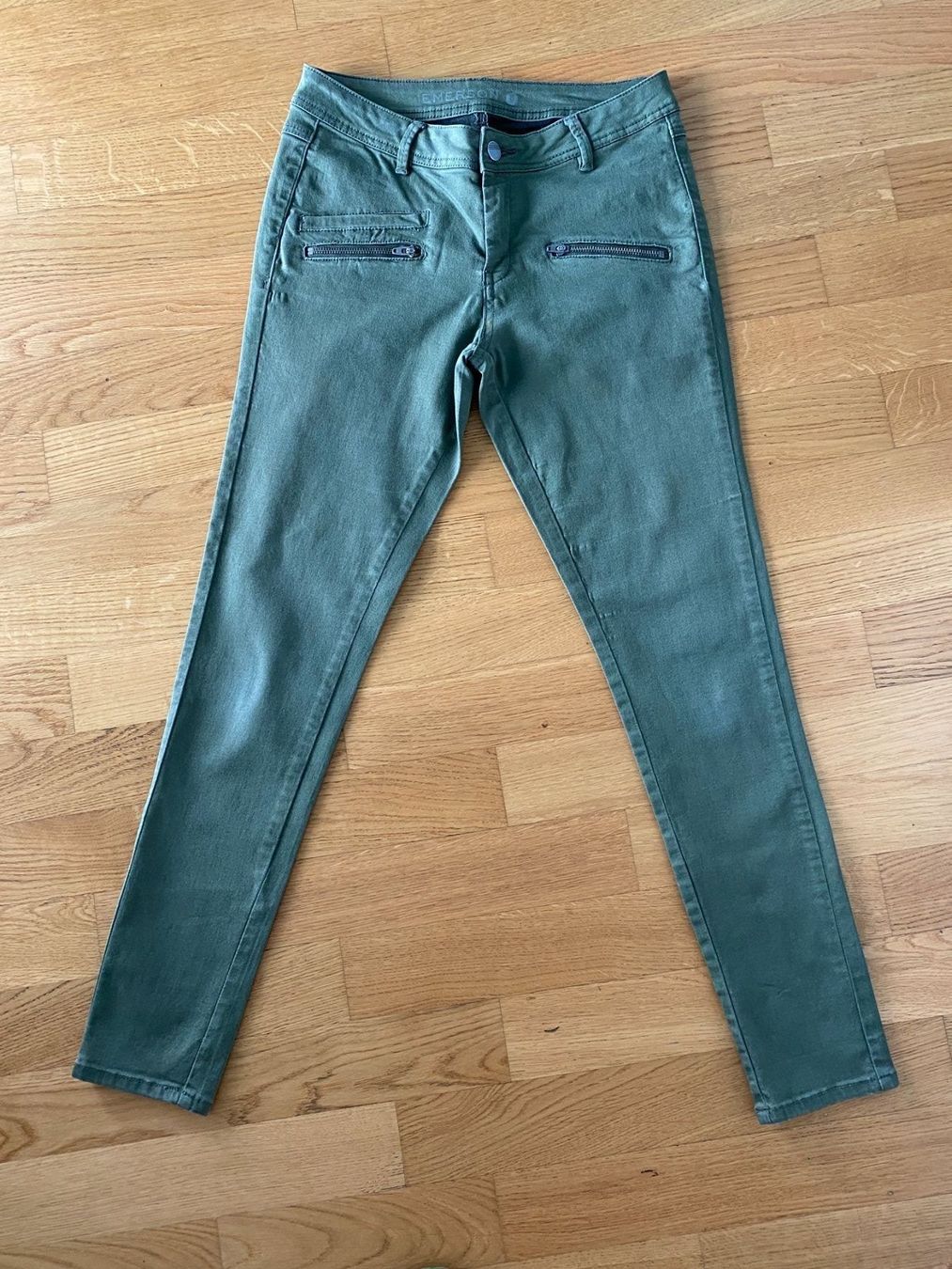 Jeans: Damen Jean Elastisch G38M Olivegrun – Usato da Duebendorf venduto da Alexandertreyer