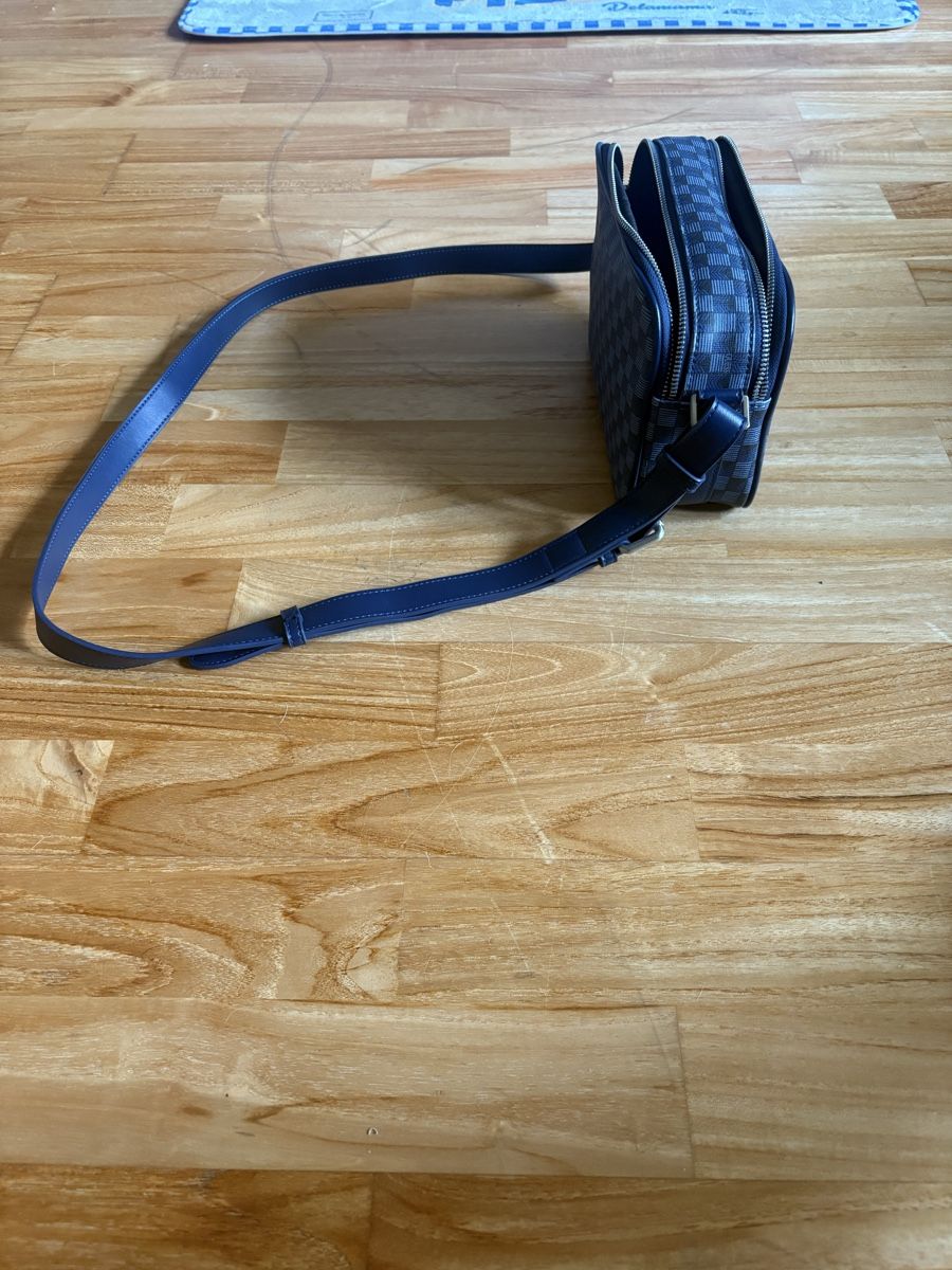 Guess Sonstige Kleidung & Accessoires: Sacoche GUESS Bleue – Neu (gemäss Beschreibung) aus La Chaux-de-Fonds von hug_y9hf 3