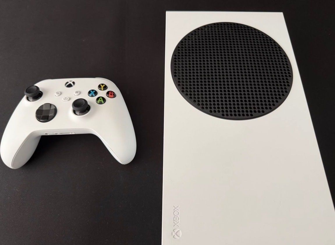Microsoft Konsolen: Xbox Series S Konsole mit Controller neuwertig – Gebraucht aus horgen von ses_ft9l 1