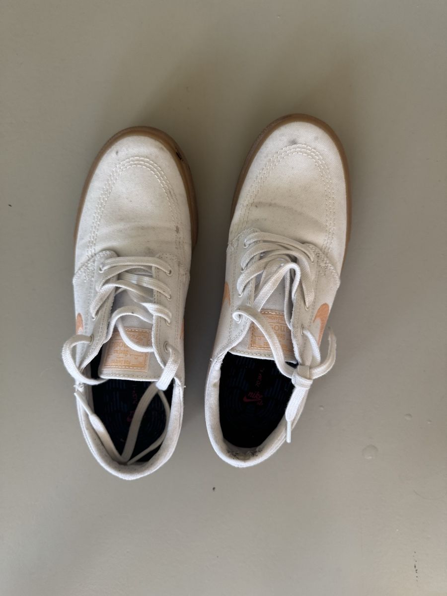 Scarpe da donna: White Nike Janoski sneakers – Usato da Zürich venduto da Chechevere 1