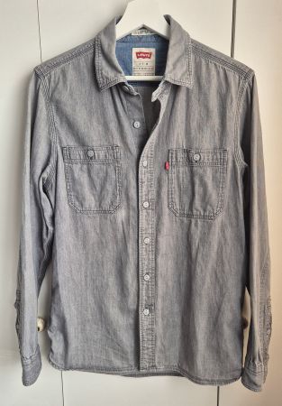 LEVI'S levis   🩶  standart fit    grösse S
