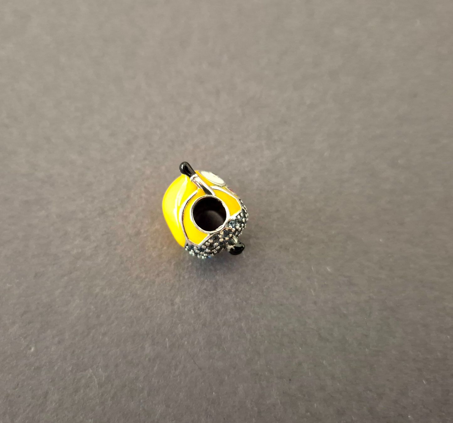 Ciondoli: Silber Charm Minion +Garantie – Nuovo (secondo la descrizione) da Rotkreuz venduto da Carbone_Bijou-Shop 1