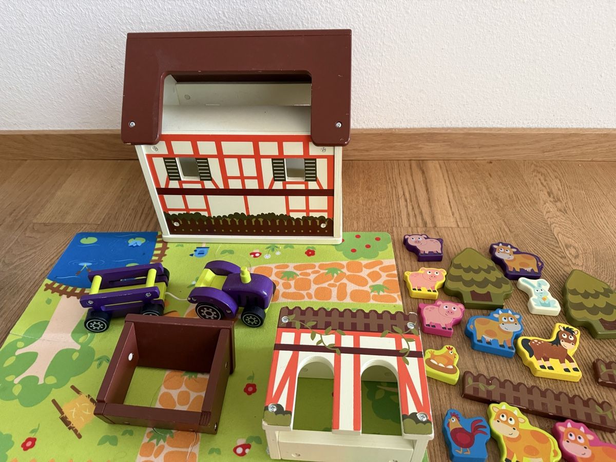 Spielzeuge: Bauernhof aus Holz – Gebraucht aus Arlesheim von 12sxlssdf 3