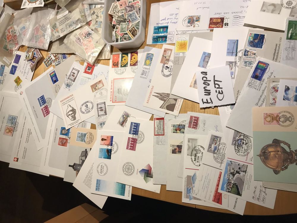 Grosse Menge Briefmarken | Kaufen auf Ricardo