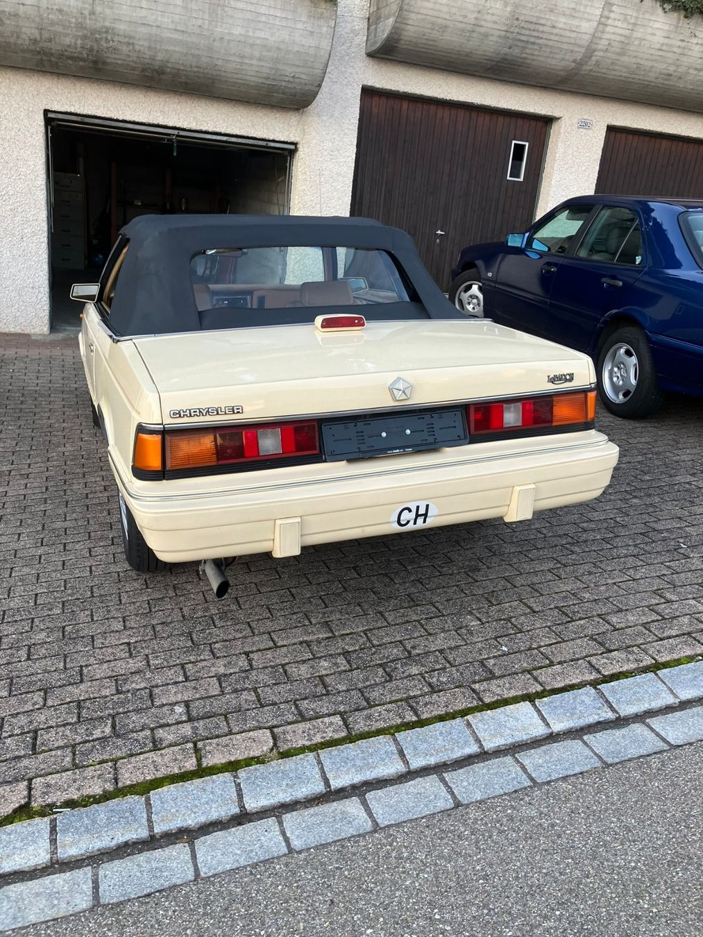 Chrysler Automobili: Chrysler le Baron Cabriolet – Usato da Kloten venduto da ign_7ss7 7