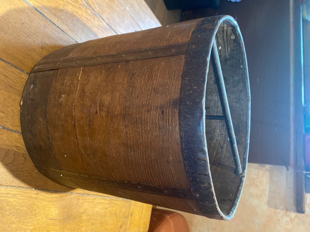 Ancienne Mesure à Grain En Fer Avec Marque En Laiton - Inde, Circa 1894 - Objet De Collection Rare