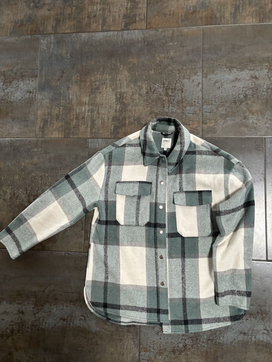 Only Vestes: Veste-chemise ONLY – Neuf (Voir description) à Porrentruy par Zamourette 1