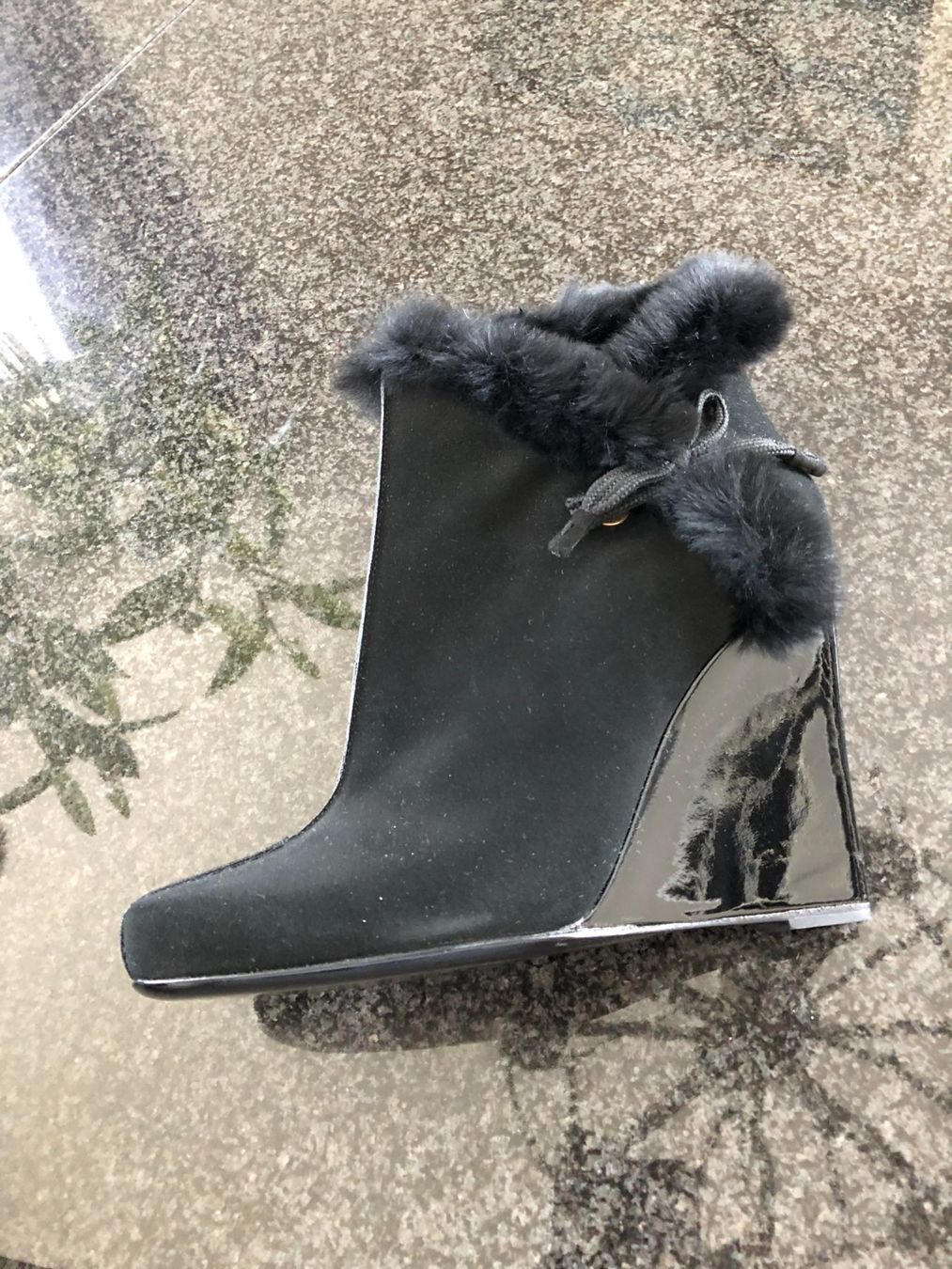 Louis Vuitton Scarpe da donna: Magnifiques bottines "Louis Vuitton", 39 – Nuovo e nell'imballaggio originale da Lausanne venduto da videofun 3
