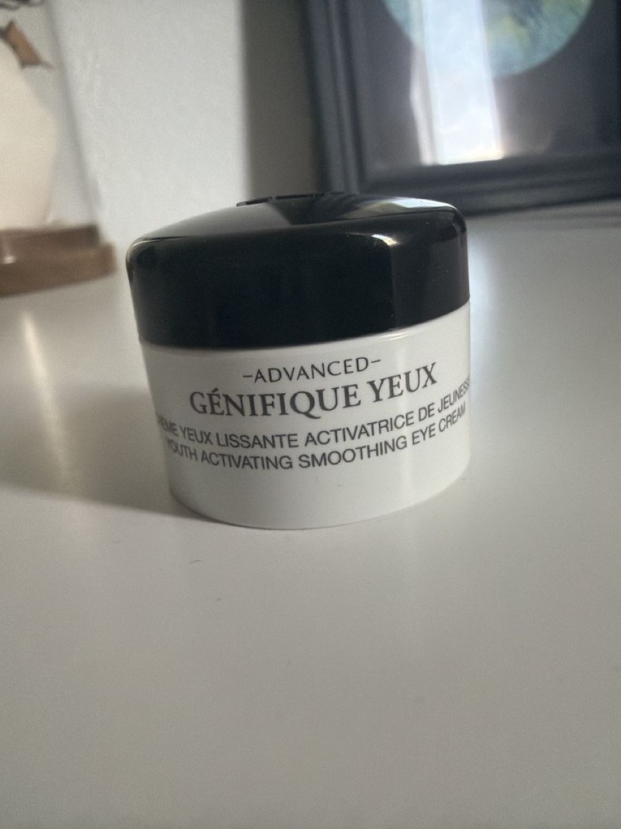Lancôme Soins du visage: Lancome Genifique Set mit Kosmetiktasche – Neuf avec emballage d'origine à Rickenbach SZ par Bumblebee_3103 3