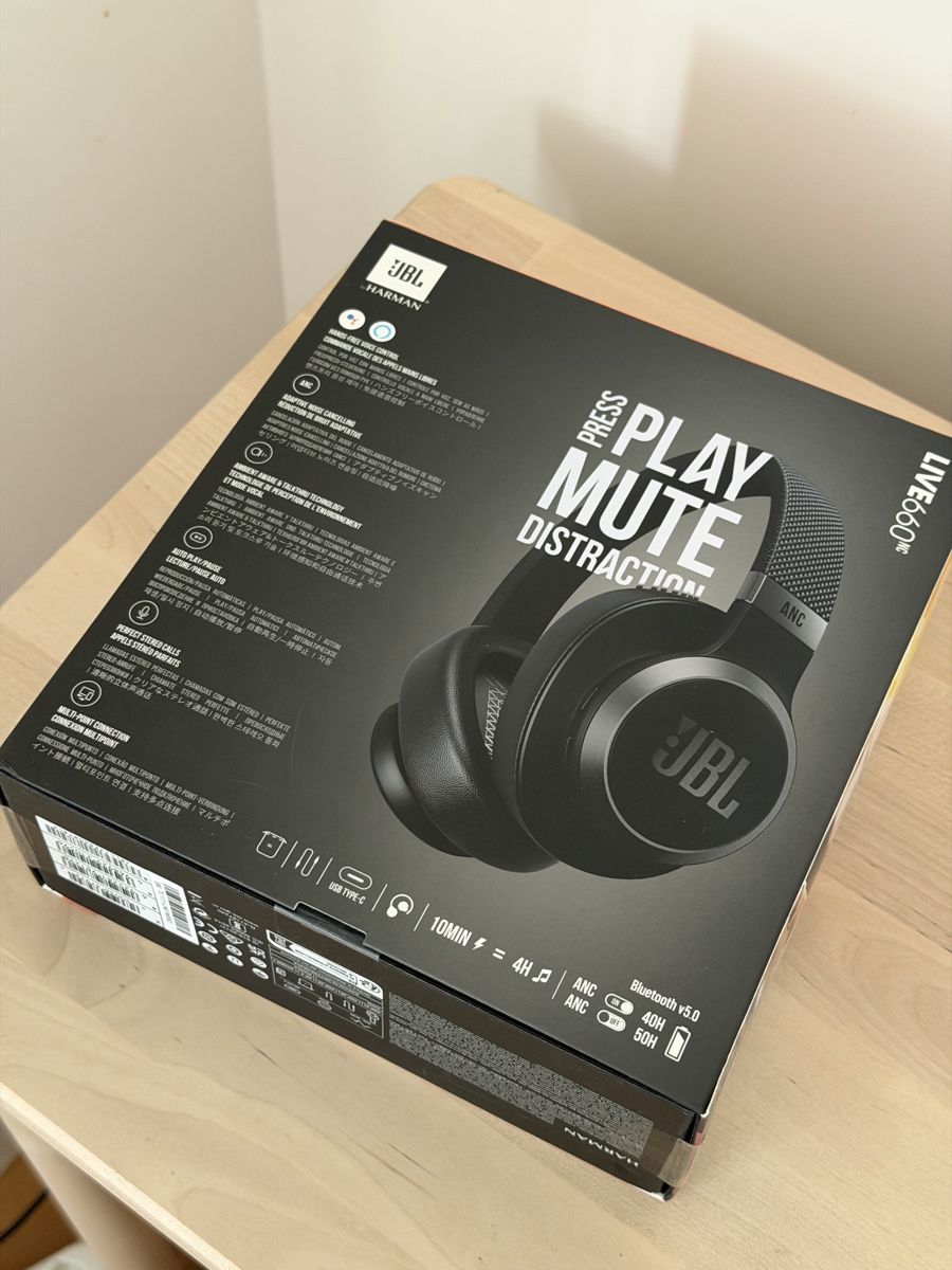 JBL Cuffie: JBL LIVE 660NC Headphones new – Nuovo e nell'imballaggio originale da Appenzell venduto da kat_qzv6 1
