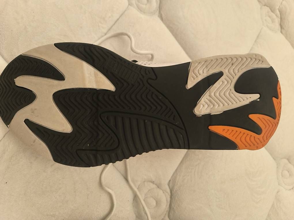 Puma Scarpe da uomo: Sneakers Puma collaboration MR. DOODLE, RARE . 43 – Usato da Ecublens VD venduto da mor_lqc5 2