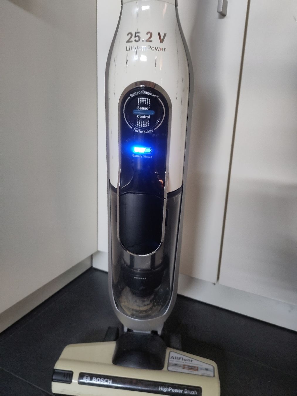 Bosch Aspirapolveri & Accessori: Aspirateur sans fil Bosch Athlet – Usato da Vevey venduto da chiara_a 1