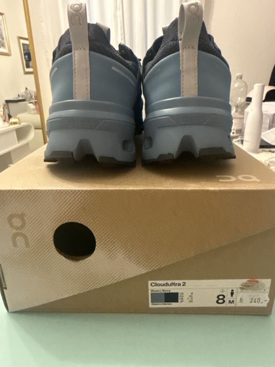 On Scarpe da uomo: ON Cloudultra 2 Laufschuhe Grösse 41 neu mit Karton – Nuovo e nell'imballaggio originale da Sirnach venduto da Gin_kobi02 2