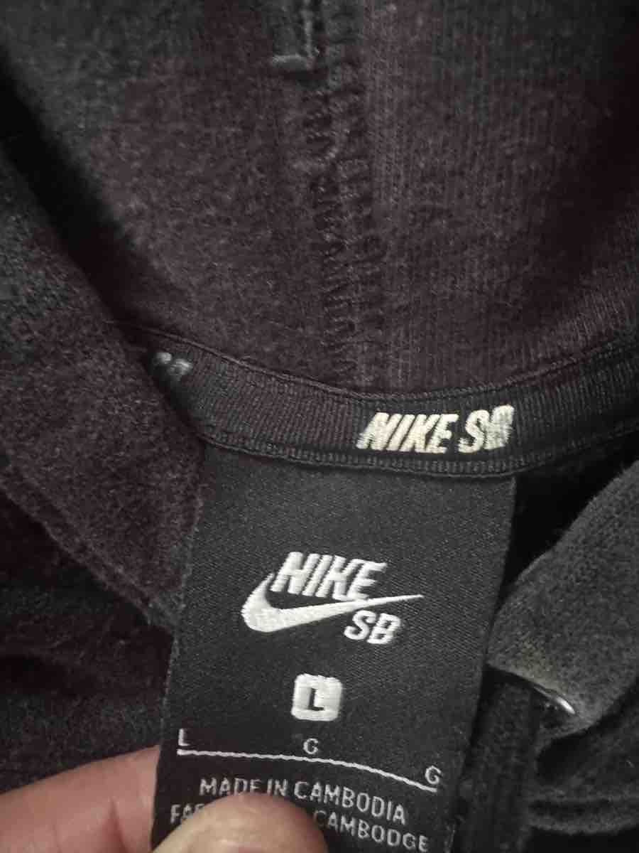 Maglioni & Felpe: Nike SB Kapuzenpullover in Schwarz Grösse L – Usato da Kriens venduto da M0nk3ZPlayZ 1