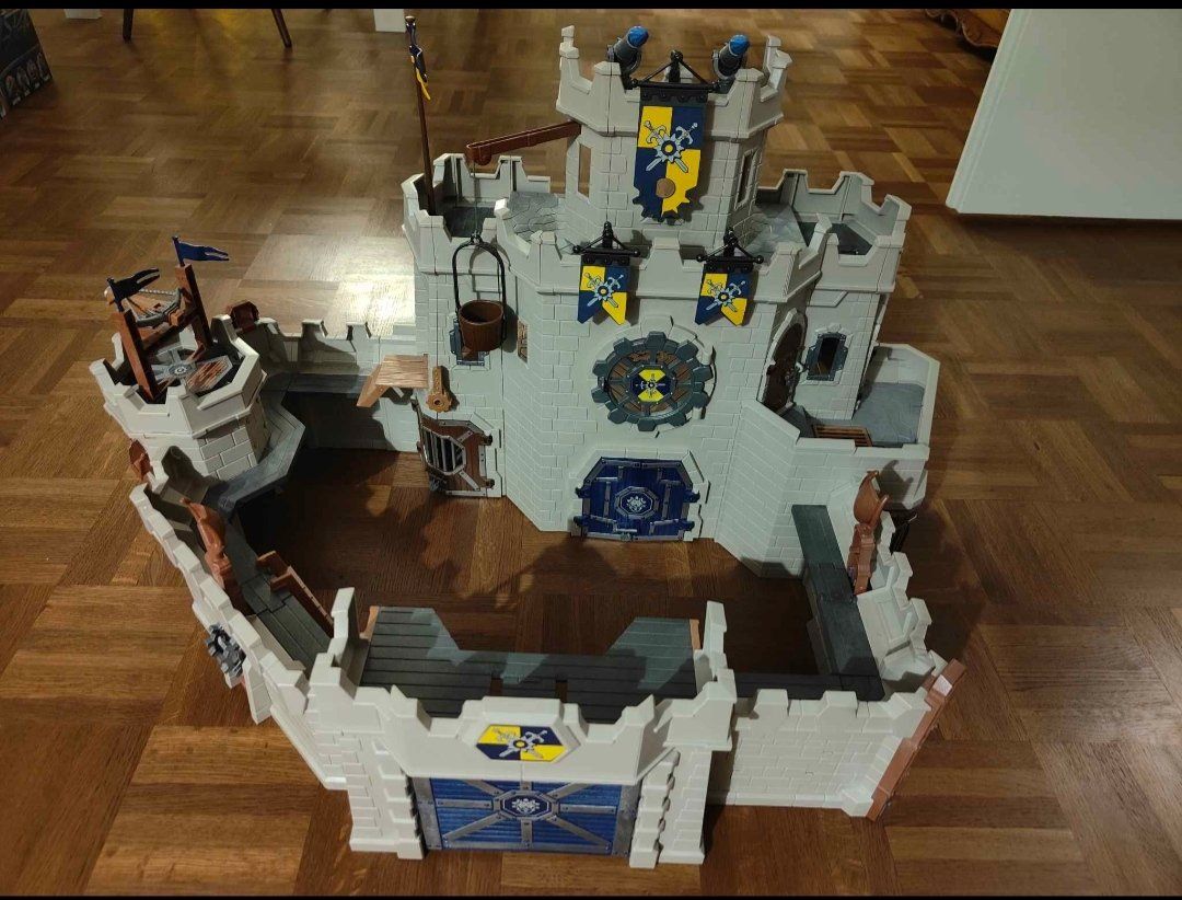 Playmobil Giocattoli: Novelmore Grosse Burg – Usato da Zollikofen venduto da Cecilia18