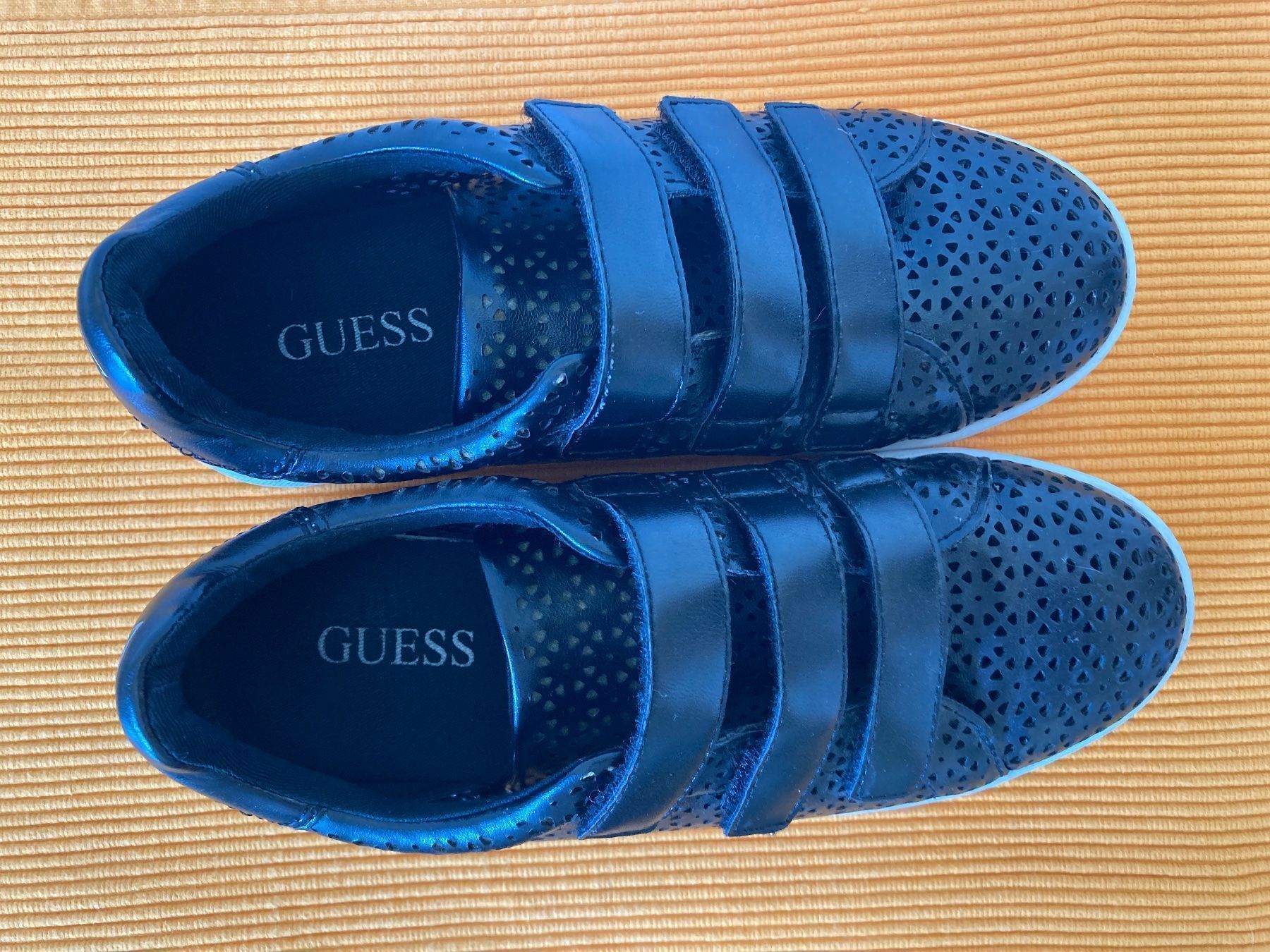 Guess Scarpe da donna: Schuhe von Guess – Usato da Bettlach venduto da Valgoy 2