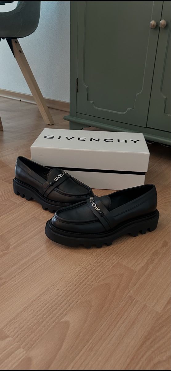 Givenchy Damenschuhe: Givenchy Elba Loafers   38  Neu – Neu und originalverpackt aus Zürich von wil_g8st 2