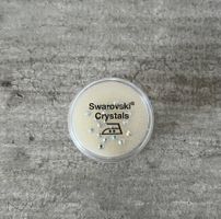 Swarovski (Hot Fix crystal AB) 3 mm, 20 Stück. Rico Design