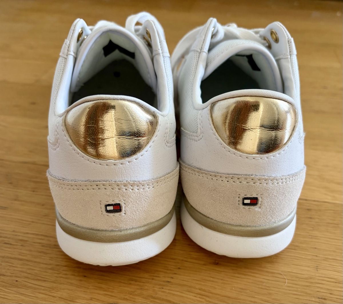 Tommy Hilfiger Scarpe da donna: Sneakers Tommy Hilfiger Gr. 37 – Nuovo (secondo la descrizione) da Oberwil BL venduto da Yara015 2