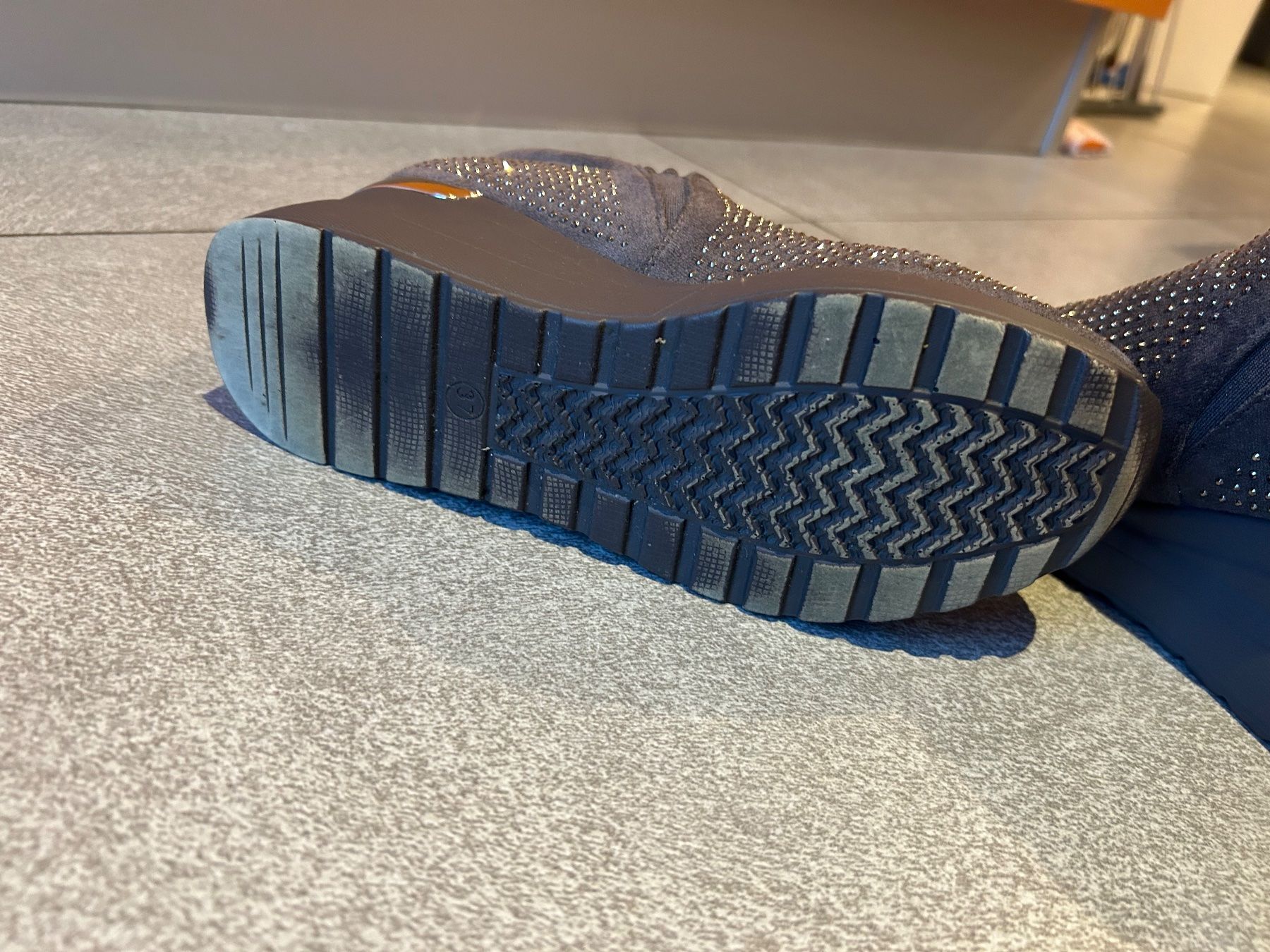 Damenschuhe: Schuhe JANESSA gris gr 37‪ – Gebraucht aus Arbedo von nadia1973 5