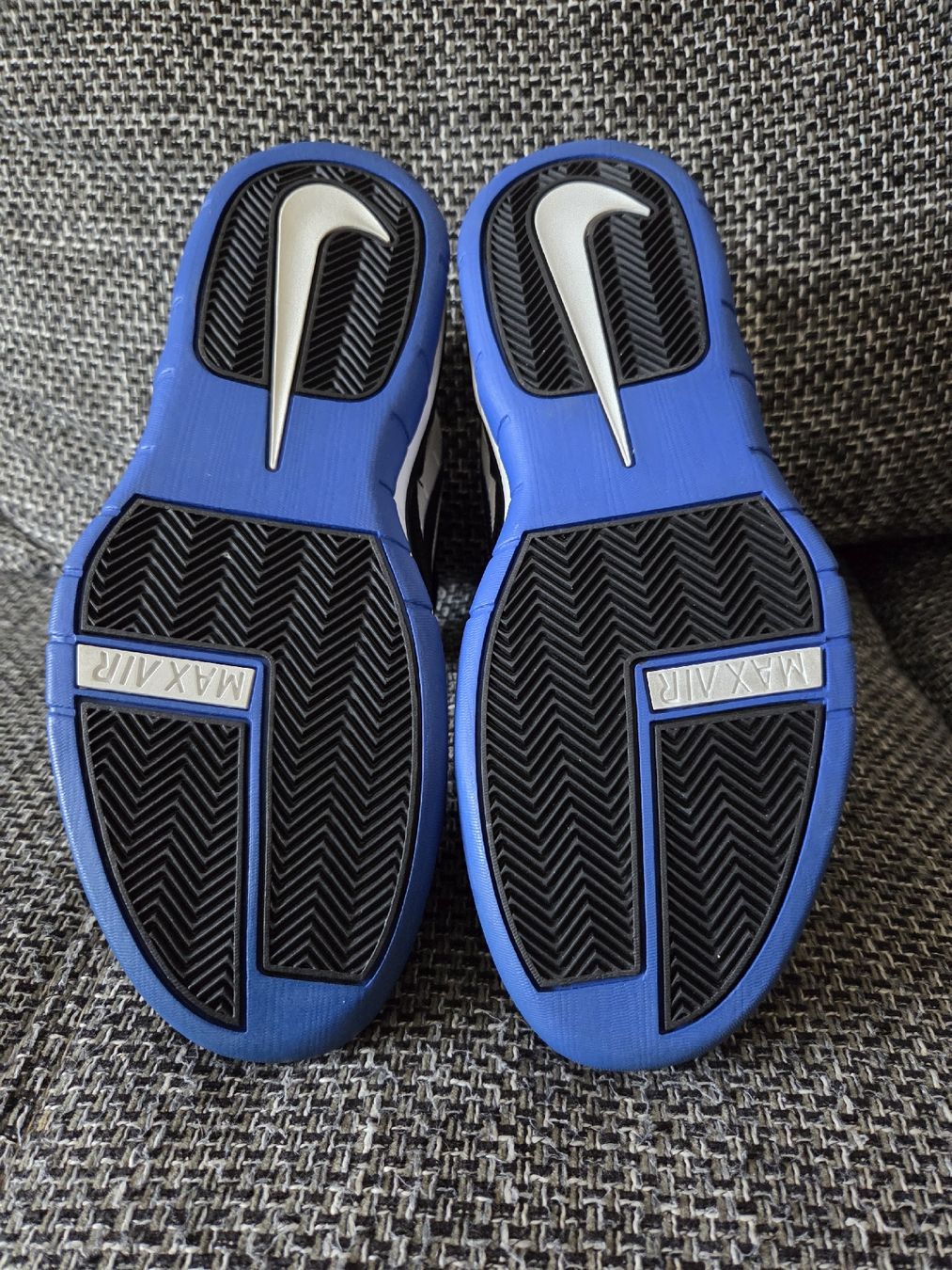 Nike Scarpe da uomo: Nike Air Max Rise EUR 44 – Nuovo (secondo la descrizione) da Steffisburg venduto da mbedb12 3