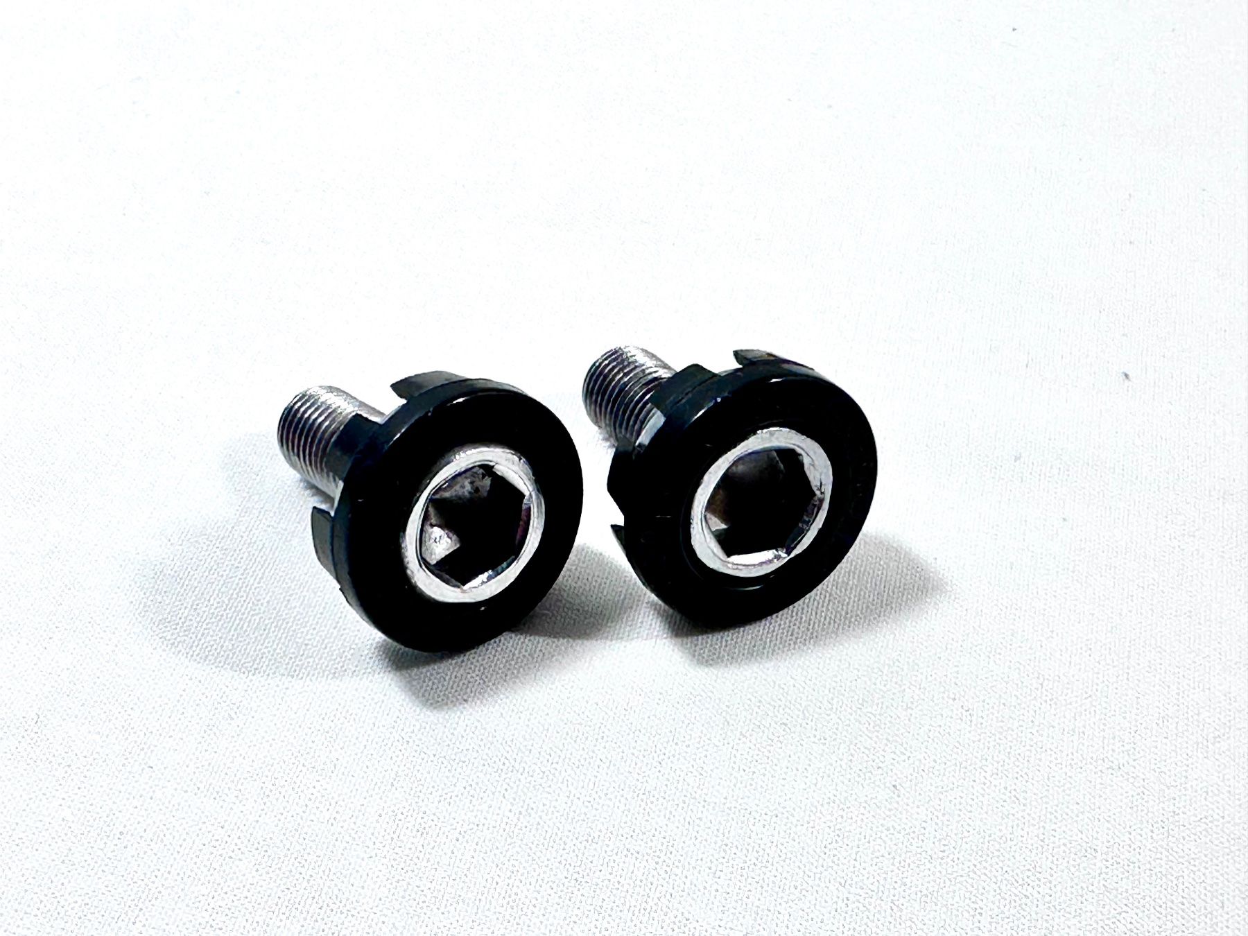 Campagnolo Pezzi di ricambio: Campagnolo Kurbelschrauben – Usato da Luzern venduto da bikeandbeltcom