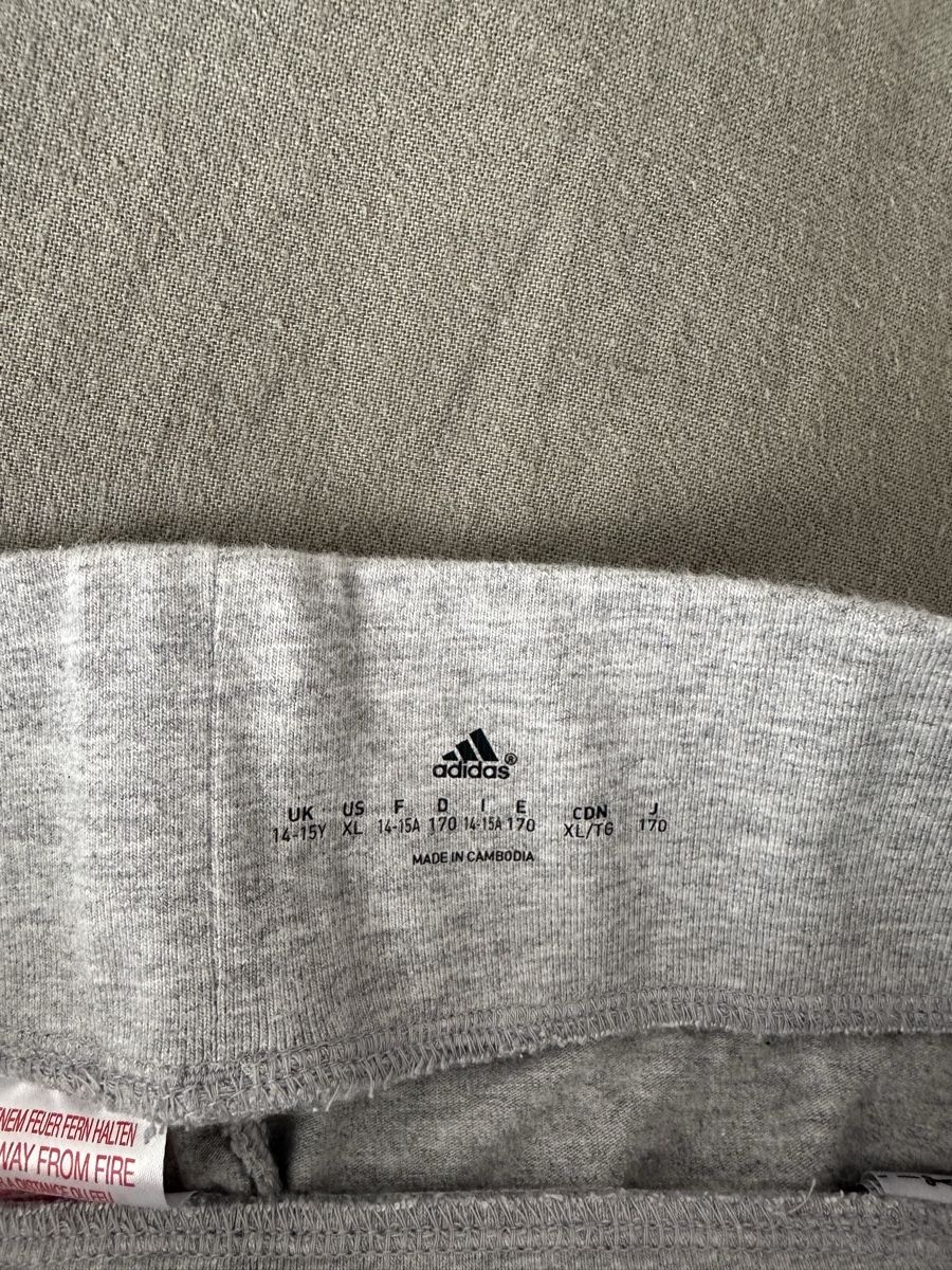 Adidas Collant & Leggings: Leggings Adidas Gris/Rose, taille : 170 – Nuovo (secondo la descrizione) da Clarens venduto da Riviera_Friperie 5