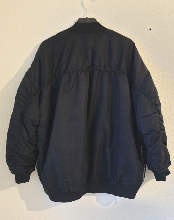 Pull Noir Zara Taille S - En Acrylique, Col Rond, Occasion Très Bon état