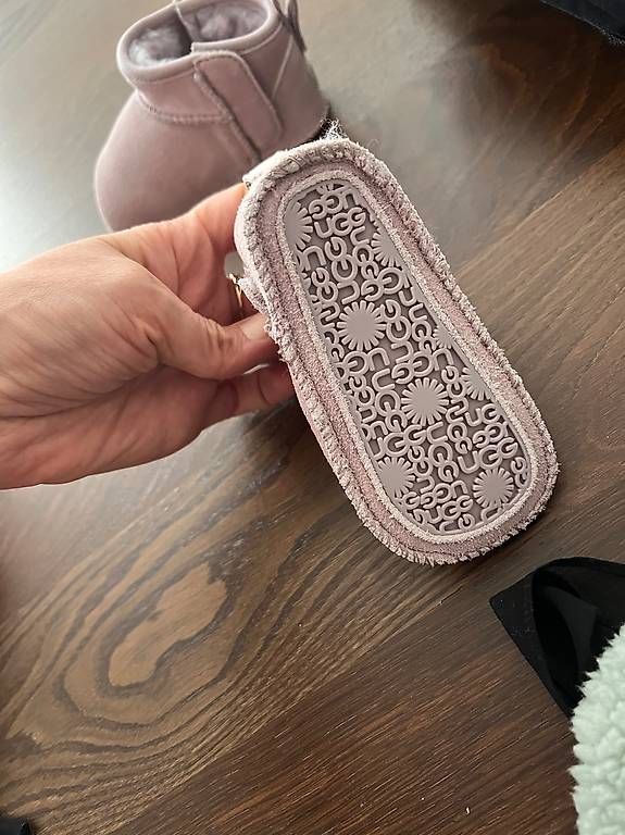 Scarpe da donna: Nie getragen! UGG Stiefel – Usato da Regensdorf venduto da boj_zsb9 4