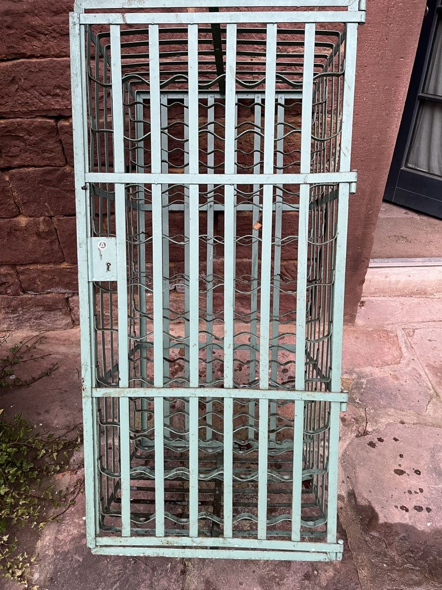 Tutte le decorazioni: Weinschrank Weinkäfig Winlagerschrank – Usato da Brienz BE venduto da hey_z9vg 2