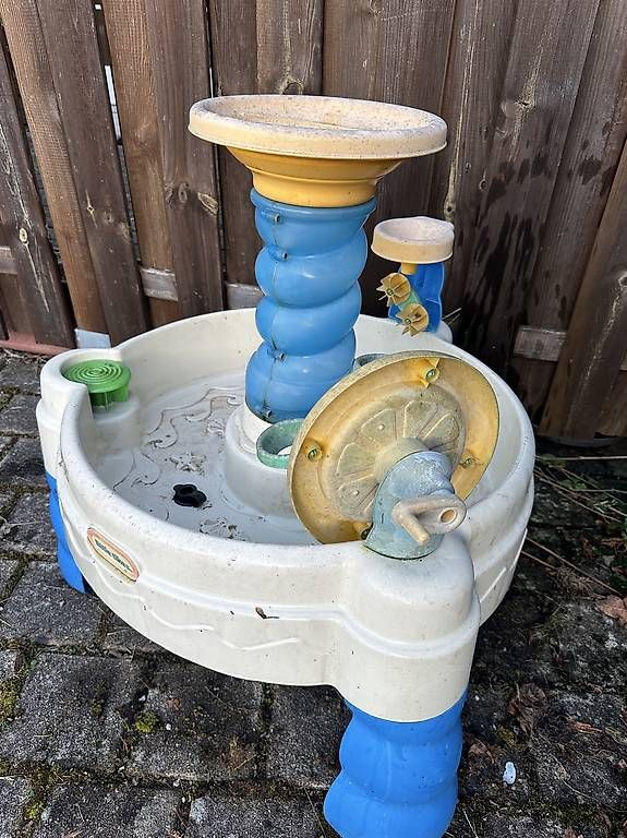 Spielzeuge: Little Tikes Water Play Table – Gebraucht aus Wettingen von Violete01 1