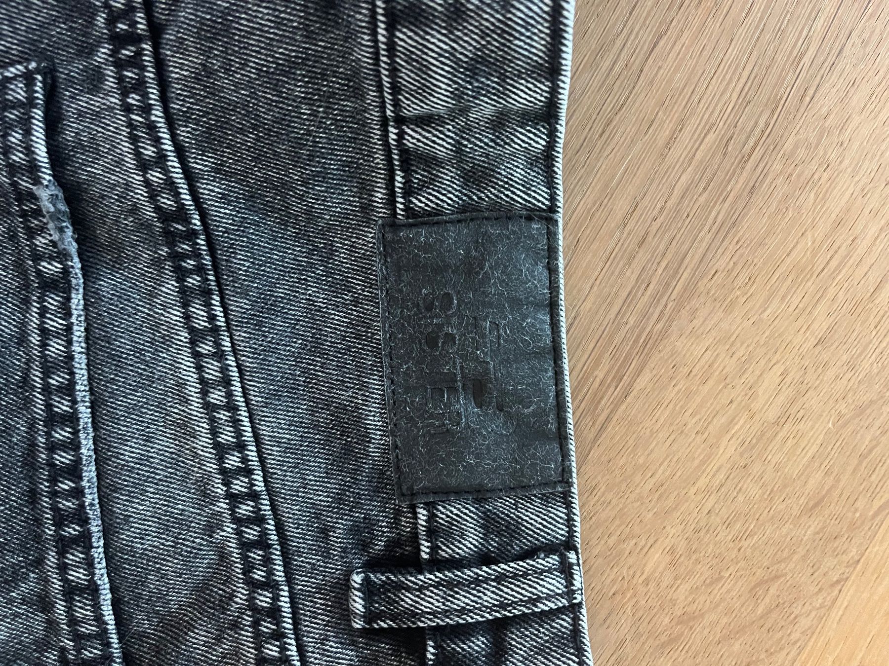 H&M Jeans: Damen Shorts Jeans schwarz – D'occasion à Laupen BE par lee_ym6v 6