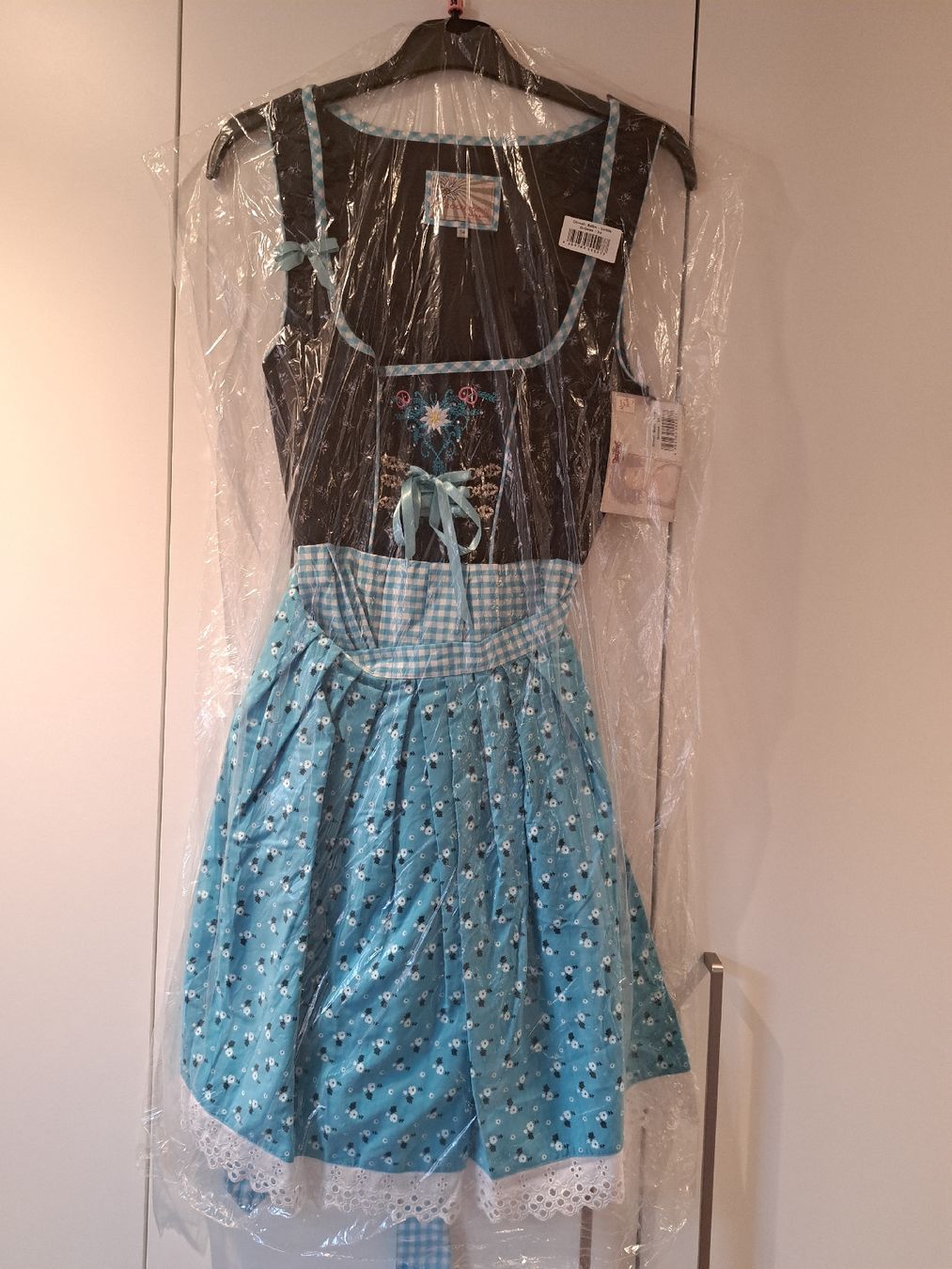 Vestiti: Dirndl NEU, Grösse 34 – Nuovo e nell'imballaggio originale da Zell LU venduto da starlight_