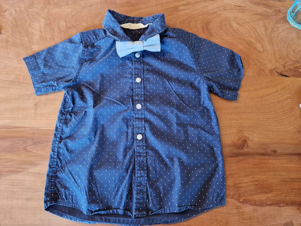 H&M Camicie, T-shirt & Polo: Schickes Hemd mit Fliege 98 – Usato da Giswil venduto da monimaus08