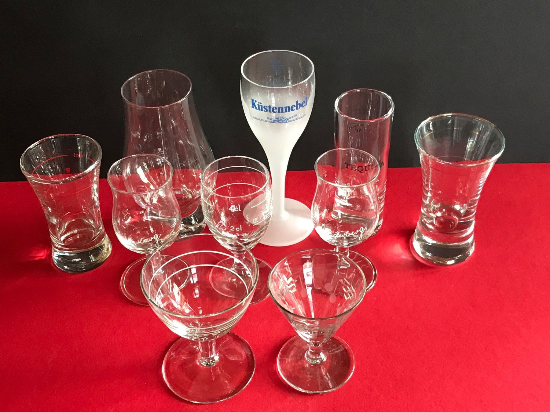 Bicchieri: Glas Gläser-Sammlung Whisky Schnaps Tequila + 10 Stk – Usato da Däniken SO venduto da allerlei54 1