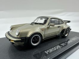 Porsche 911 Turbo 1:43, inkl. Acrylbox, EBBRO