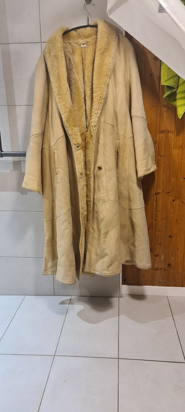 Cappotti: Damen Lammfell Mantel – Usato da Bellerive VD venduto da Hermes5 9