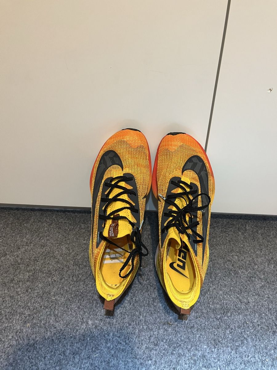 Nike Herrenschuhe: Nike ZOOMX – Gebraucht aus Pontresina von cli_g8qv 2