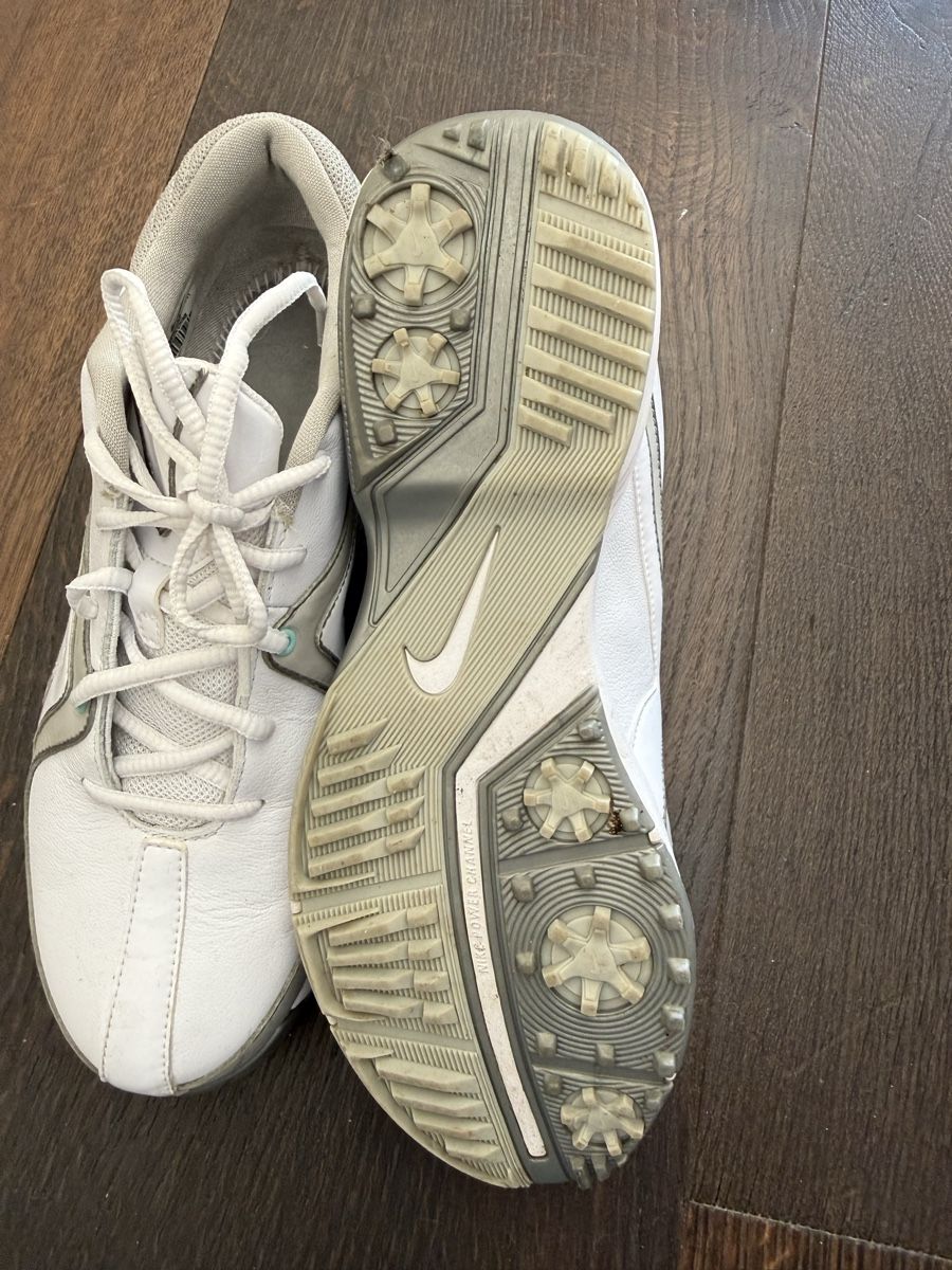 Nike Scarpe da donna: Nike Damen Golfschuhe Gr. 39  – Usato da Bellmund venduto da estrella01 1