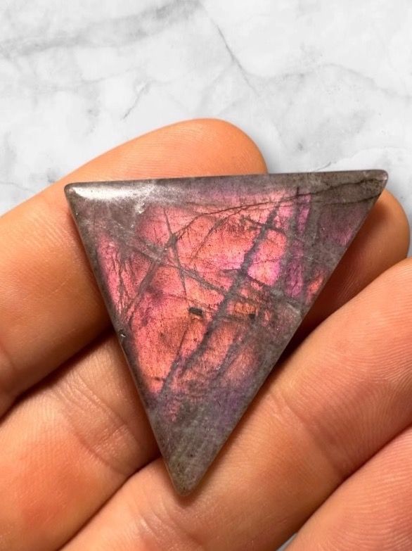 Minerali & Pietre curative: Labradorit Cabochon wunderschön orange mit Pink, 40ct – Nuovo e nell'imballaggio originale da Männedorf venduto da CabochonExceptionnel 1