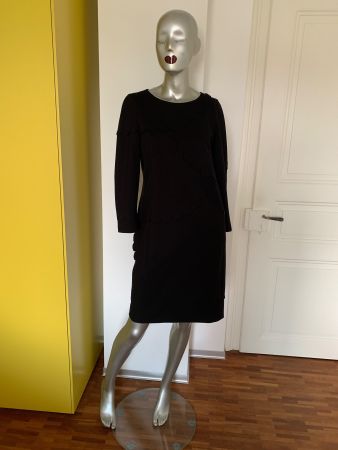 AKRIS punto: Neues exklusives schwarzes Langarm-Kleid, 38