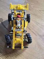 Lego Technic car 2 in one mit Fahrer.