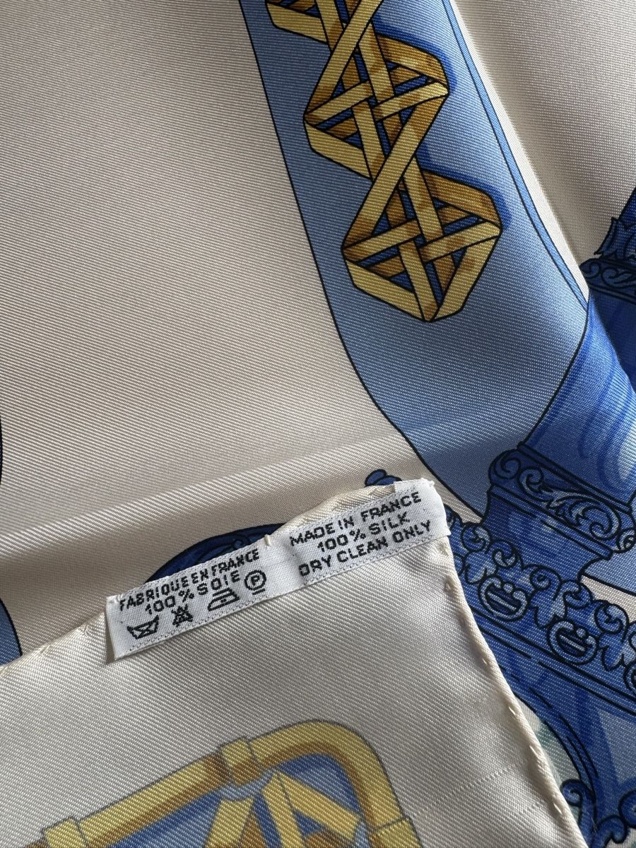 Hermès Foulards & écharpes: Foulard hermes – D'occasion à Vésenaz par Angela.C3 5