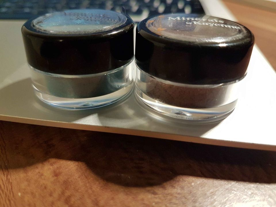 Make-up: Fards à paupières vegan naturels – peu utilisés – Gebraucht aus Lausanne von indoarena 2